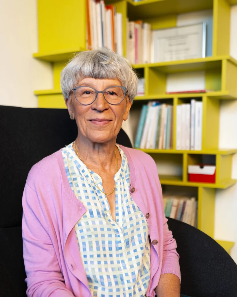 Maryse Dewarrat, conseil psychologique et supervision, dans son cabinet de Murist